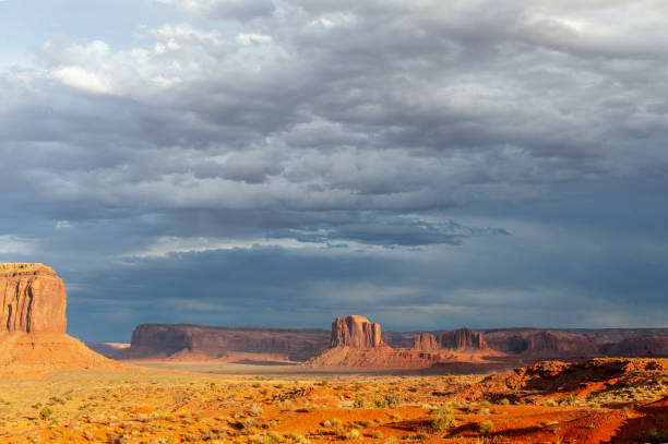 istock Classic western imagery at Monument Valley 1157694465