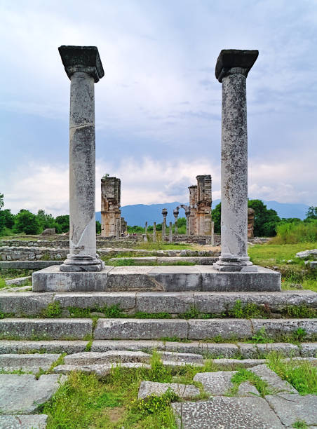 view between columnt of the basilica ii christian temple ruins - greek revival style imagens e fotografias de stock