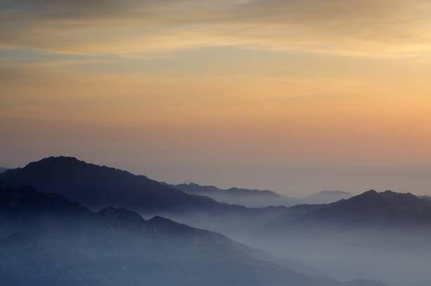 istock White Rock Mountain Sunrise 1157707132