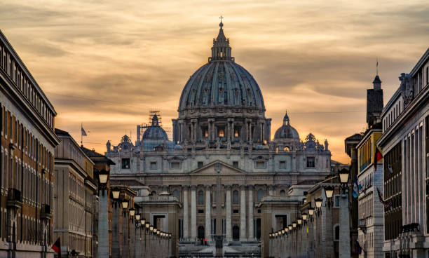 Vatican City Basilica di San Pietro St Peter Basilica and Piazza San Pietro at sunset in Vatican City, Rome, Italy basilica stock pictures, royalty-free photos & images