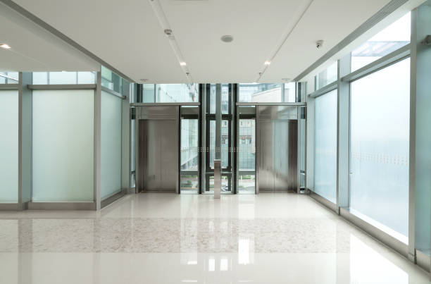 istock The elevator entrance is in the shopping mall 1157771190