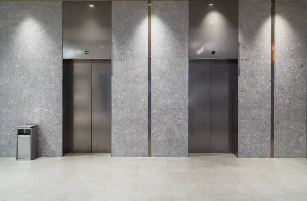 istock The elevator entrance is in the shopping mall 1157772019