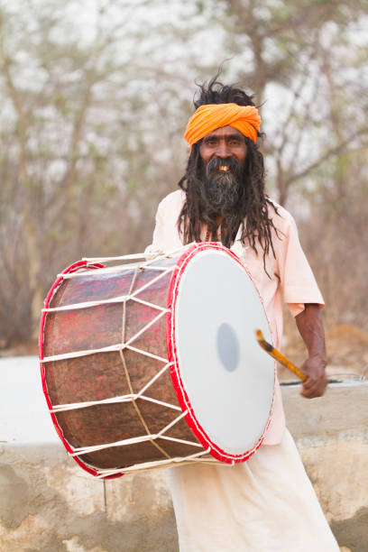 indyjski święty człowiek lub sadhu - indian culture guru sadhu hinduism zdjęcia i obrazy z banku zdjęć