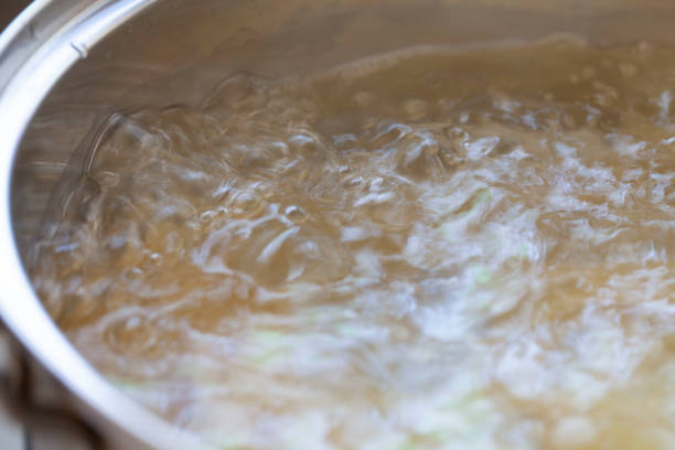 istock Boil spaghetti in boiling water in a pot 1157801232