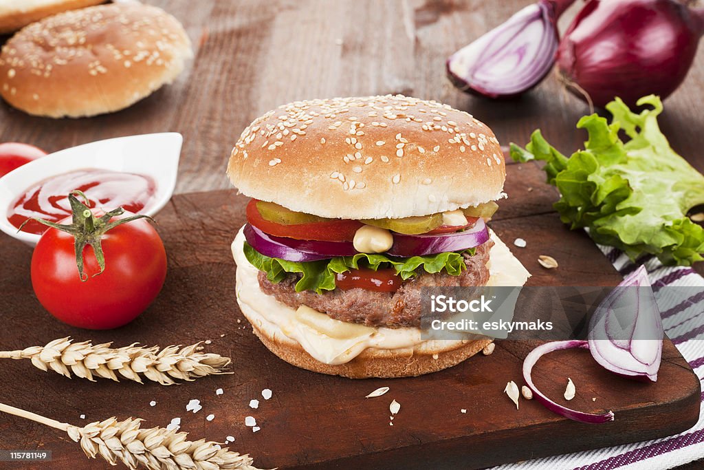 Land Stil hamburger. - Lizenzfrei Brotsorte Stock-Foto