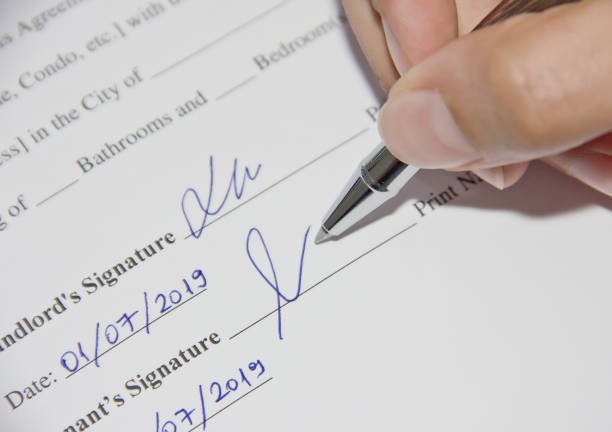 istock Businesswoman contract 1157826127