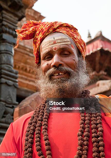 Shivite Sadhu De Patan Nepal - Fotografias de stock e mais imagens de Capitais internacionais - Capitais internacionais, Culturas, Fotografia - Imagem