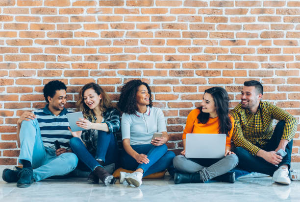istock Addicted to social media 1157945293
