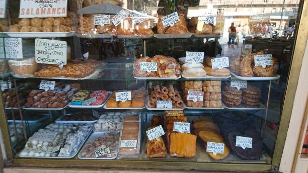 istock Showcase of a pastry shop 1157957274