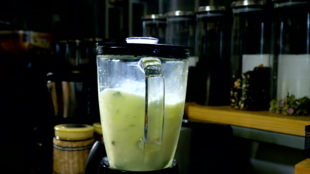 Making A Lemon Frozen
