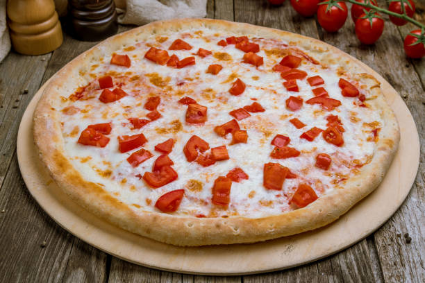 istock Italian pizza Margherita 1157978052
