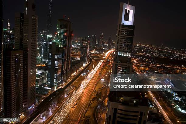 Dubai Bei Nacht Stockfoto und mehr Bilder von Luftaufnahme - Luftaufnahme, Mehrspurige Strecke, Nacht