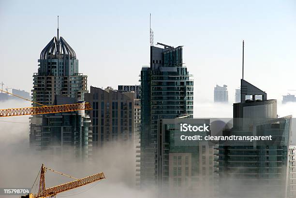 Dubai Marina Emirados Árabes Unidos - Fotografias de stock e mais imagens de Apartamento - Apartamento, Arranha-céu, Azul