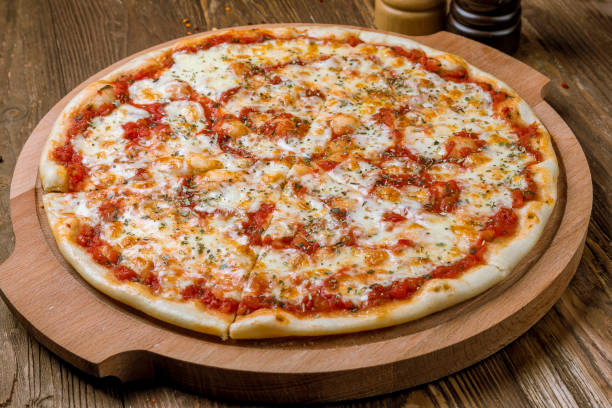 istock Italian pizza Margherita 1157988697