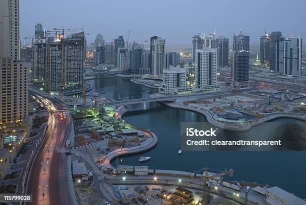 Dubai Marina Emirati Arabi Uniti - Fotografie stock e altre immagini di Attico - Appartamento - Attico - Appartamento, Notte, Paesaggio urbano