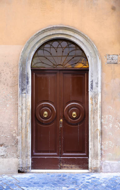 istock Old italian vintage door 1158020064