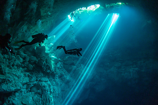 Diving cenote Mexico Pit