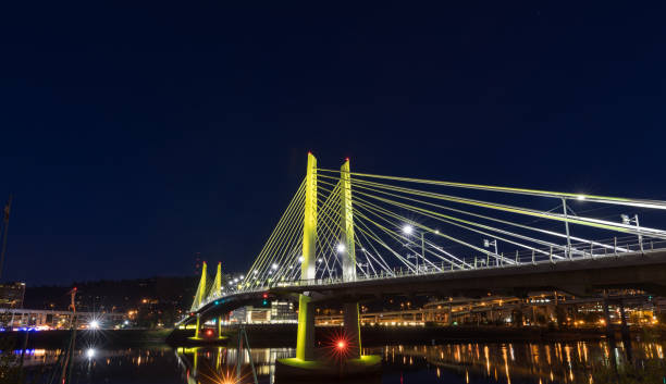 istock Tilikum Crossing in Portland 1158077218