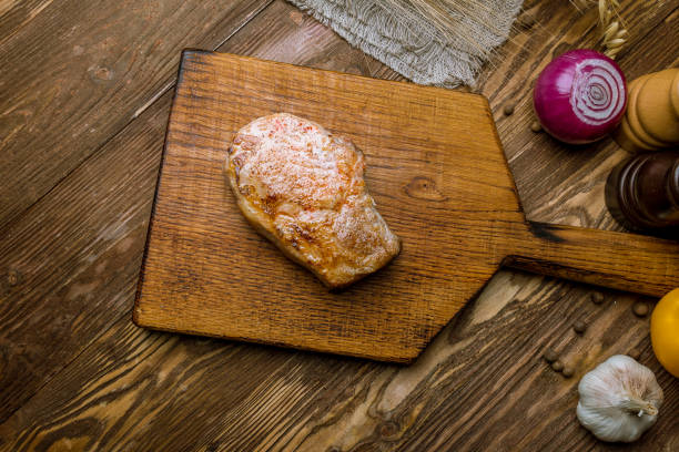 Fried pork loin with sauce