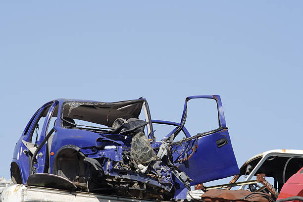 istock Wrecked cars 115808403