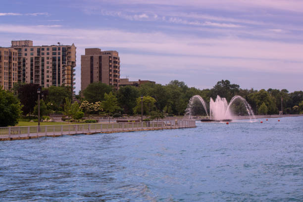 istock Windsor, Ontario Skyline - Peace Fountain 1158107913