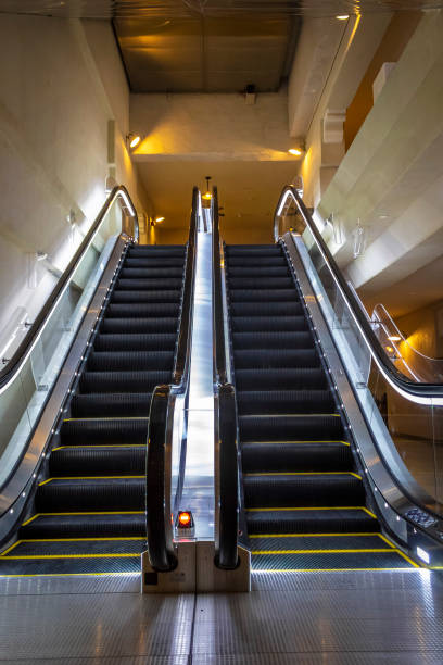 istock Escalator to the lower floor 1158131985