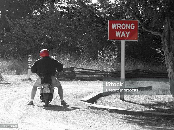 Foto de Wrong Way e mais fotos de stock de Wrong Way - Wrong Way, Dirigir, Motocicleta
