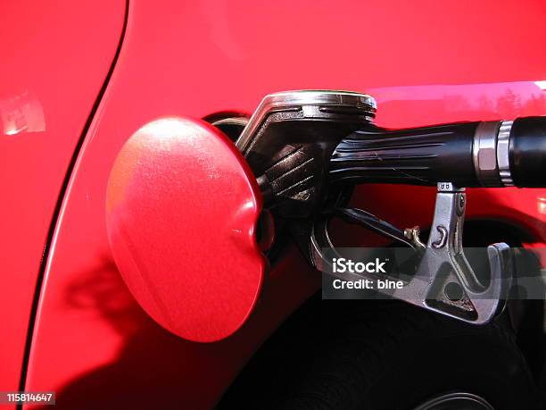 연료를 재급유하다 0명에 대한 스톡 사진 및 기타 이미지 - 0명, 가솔린, 급유