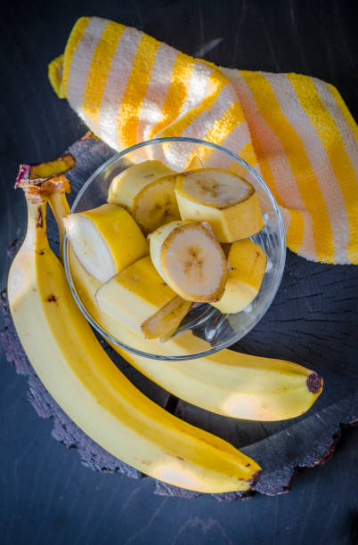 istock banana slices in a bowl 1158156854