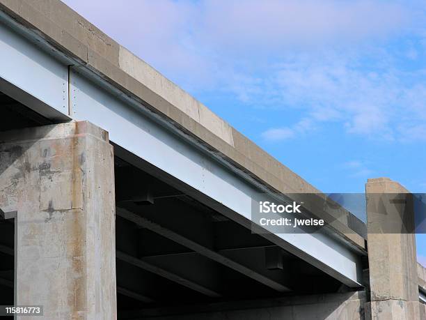 Cavalcavia Dellautostrada - Fotografie stock e altre immagini di Autostrada - Autostrada, Autostrada a corsie multiple, Blu