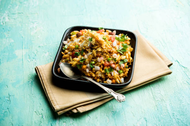 istock Bhelpuri Chaat/chat is indian street food 1158171914