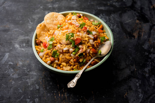 istock Bhelpuri Chaat/chat is indian street food 1158172583