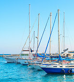 yachten-in-larnaca-marina-zypern.jpg?b=1&s=170x170&k=20&c=Ci5NAJSoKr6uIglscVKM9s0_-Kzb6kKtPO6vs6kxayw=