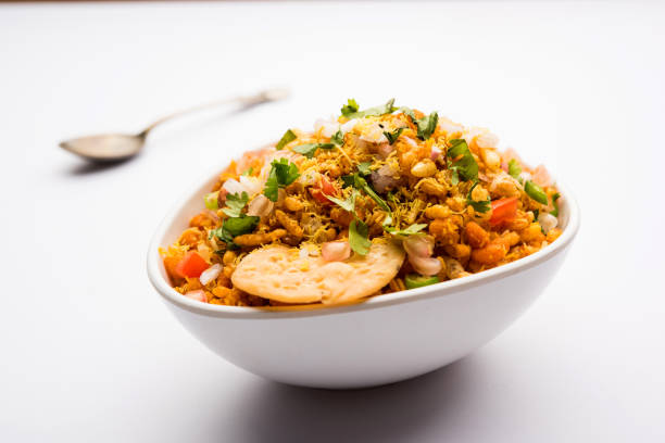 istock Bhelpuri Chaat/chat is indian street food 1158187792