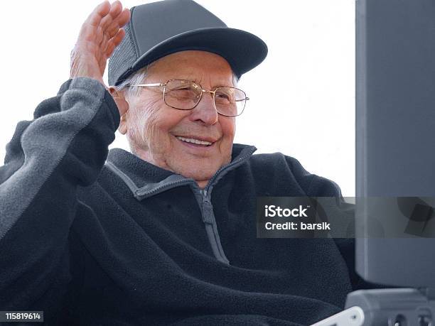 Aginggerne Stockfoto und mehr Bilder von Aktiver Senior - Aktiver Senior, Alt, Alter Erwachsener