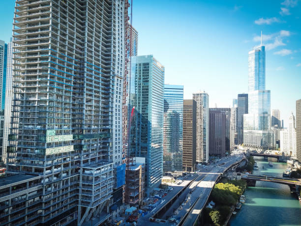 istock Top view skyline and office buildings along Chicago river 1158286774
