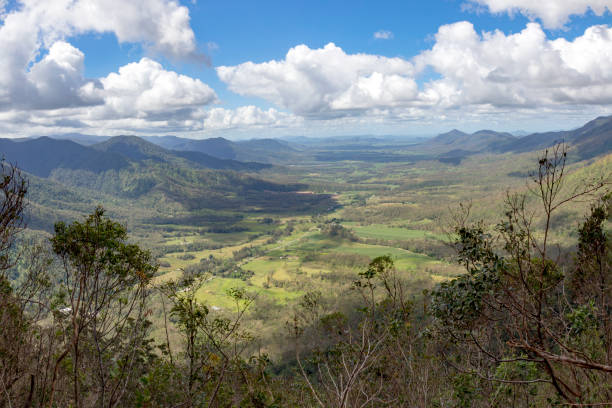 Pioneer Valley Mackay The Pioneer Valley is the gateway to Eungella, and encompasses many rural townships and sights to see along the way.  Devastated by bushfires in 2019 mackay stock pictures, royalty-free photos & images