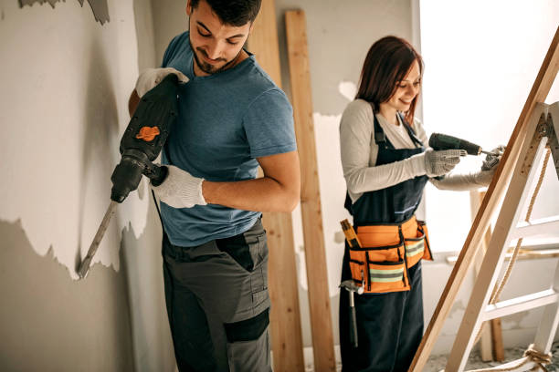 istock Couple renovating apartment 1158295115