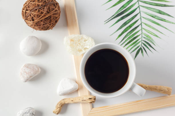 Coffee cup with neutral pattern