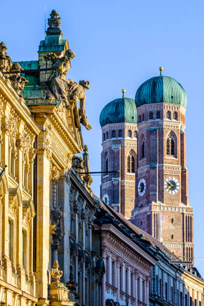 istock Famous Munich Cathedral - Liebfrauenkirche 1158451235