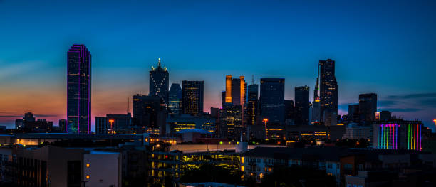 istock Dallas Texas Skyline Cityscape Nightscape Blue Hour 2019 1158478023