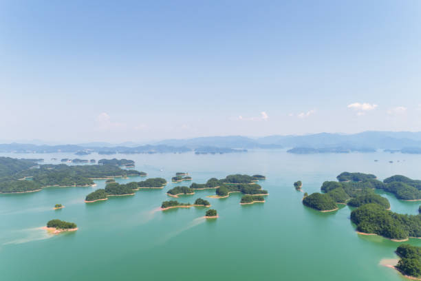 istock beautiful thousand island lake 1158560215