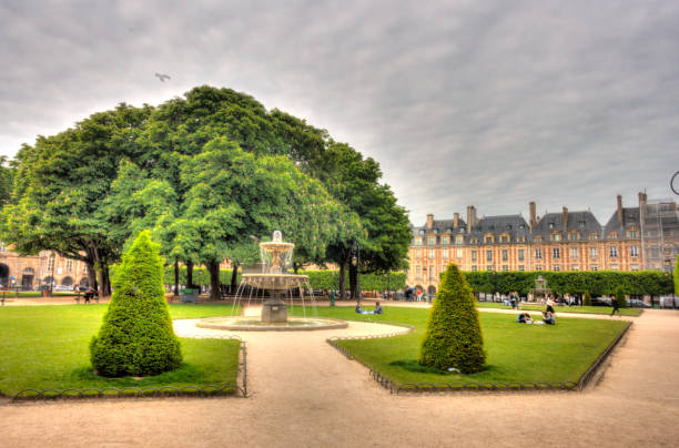 istock Paris, France 1158568420