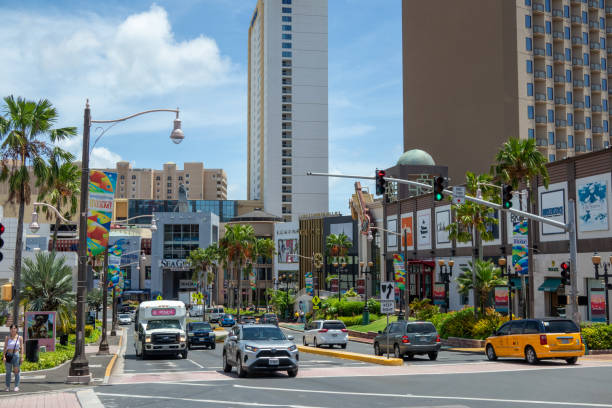 paysage urbain de guam, etats-unis - guam photos et images de collection