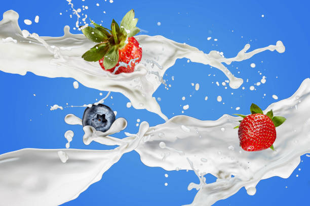 istock A Milk Splash with Blueberries and Strawberries 1158604623