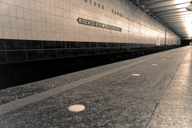 istock Subway platform - silent night without people, business concept 1158611364