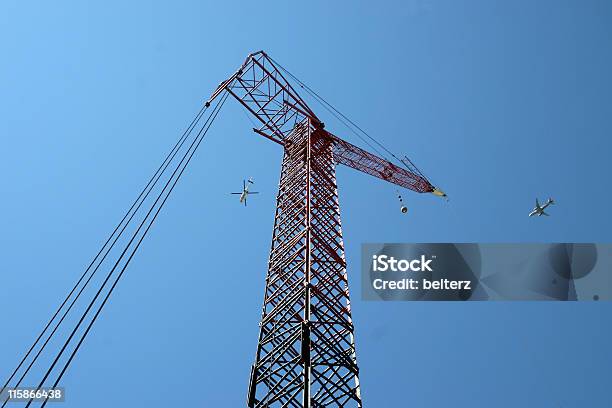 Foto de Crane Céu Avião Cabra e mais fotos de stock de Alto - Descrição Geral - Alto - Descrição Geral, Arame, Armação de Construção