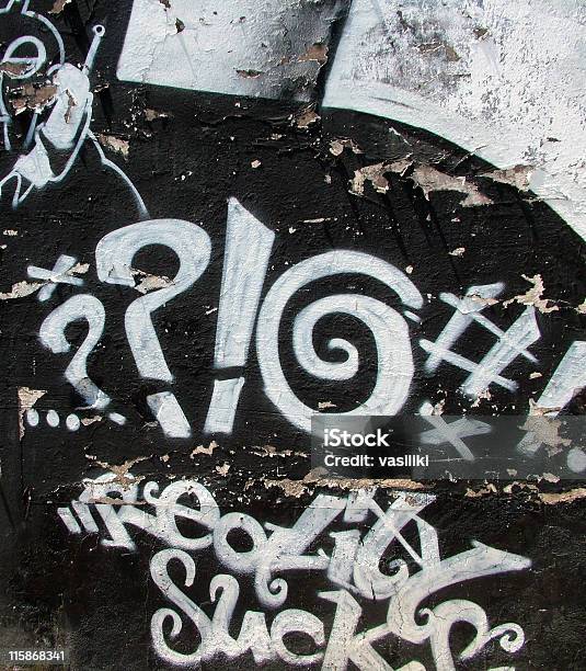 Realtà È Una Rottura - Fotografie stock e altre immagini di Graffiti - Graffiti, Muro, Sfondi