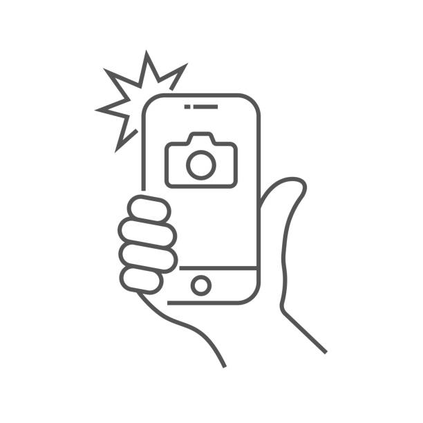 ilustraciones, imágenes clip art, dibujos animados e iconos de stock de foto en el teléfono inteligente con flash, la mano está sosteniendo el teléfono inteligente y haciendo la foto. visor de la cámara, mano y flash. trazo editable. eps 10. - mensaje de móvil ilustraciones