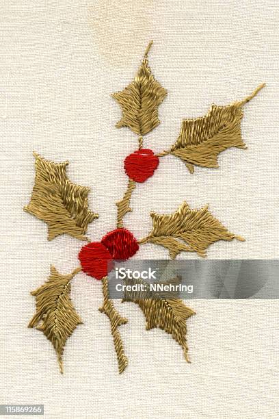 호랑가시나무 Embroidering 휴가 및 베리류 자수에 대한 스톡 사진 및 기타 이미지 - 자수, 잎, 크리스마스